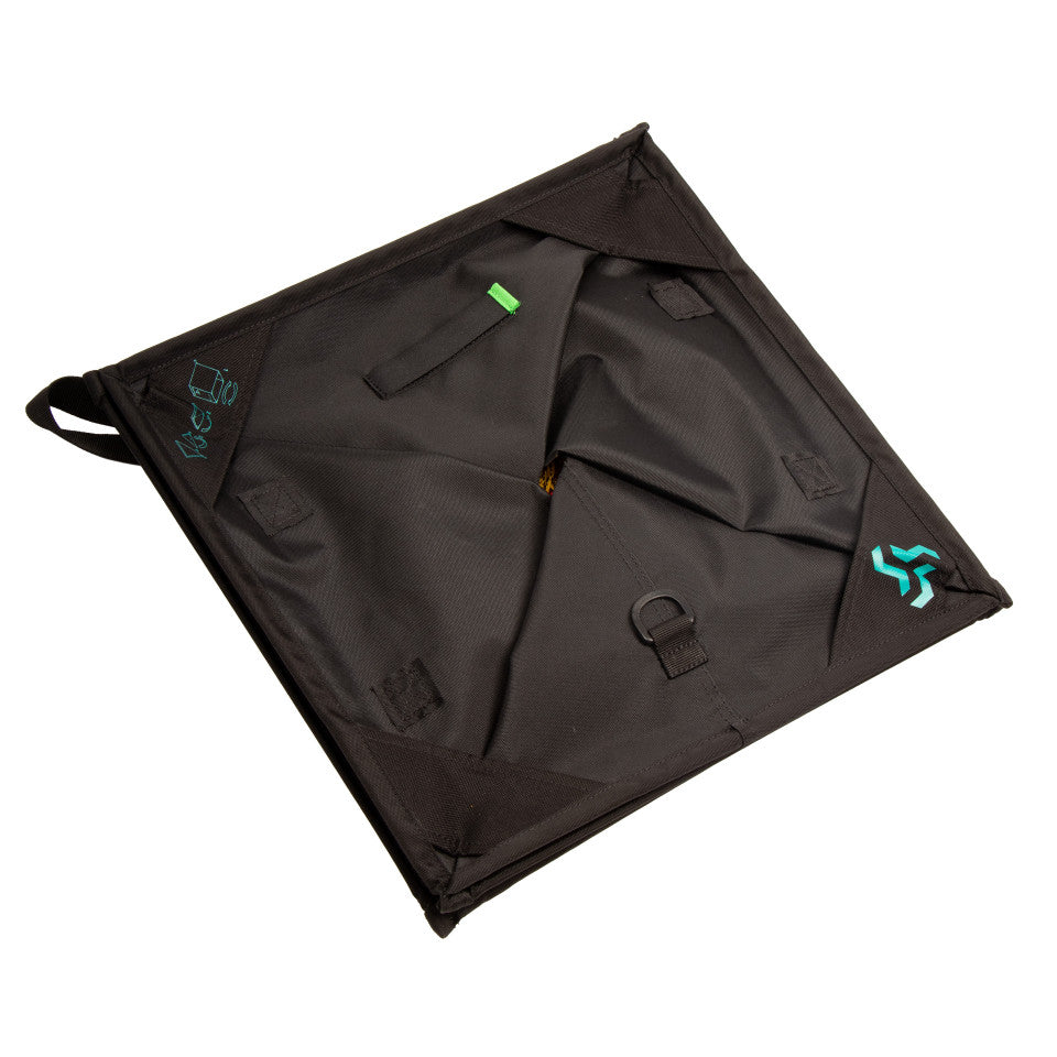 NOTCH THROWLINE FOLDING CUBE