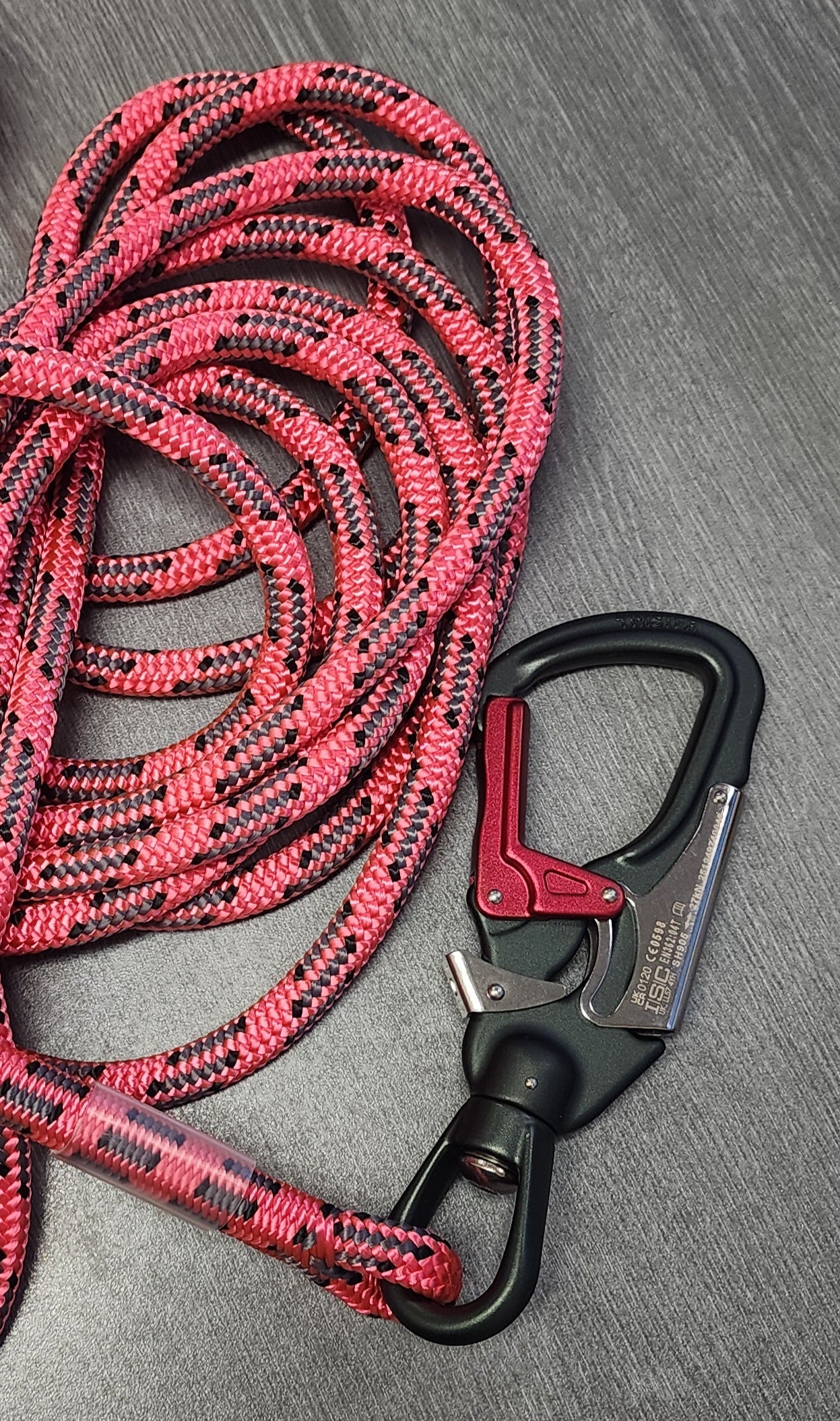 LRV8 Cougar Pole Belt Flipline with ISC Triple Action Snap Hook (Swivel)