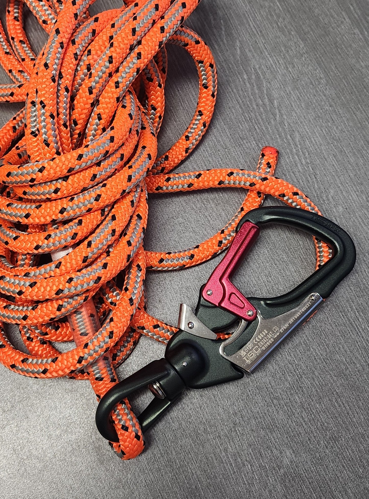 LRV8 Cougar Pole Belt Flipline with ISC Triple Action Snap Hook (Swivel)